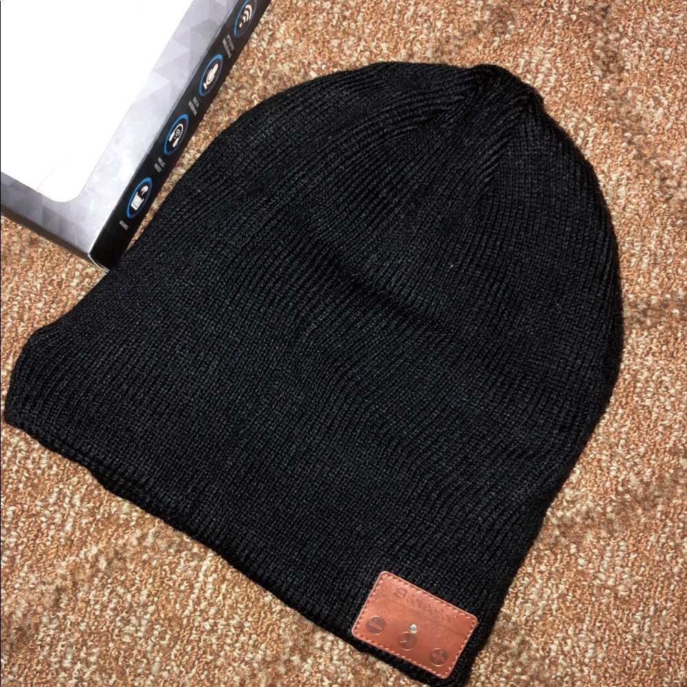 Soundbot Beanie - Picture 4 of 6